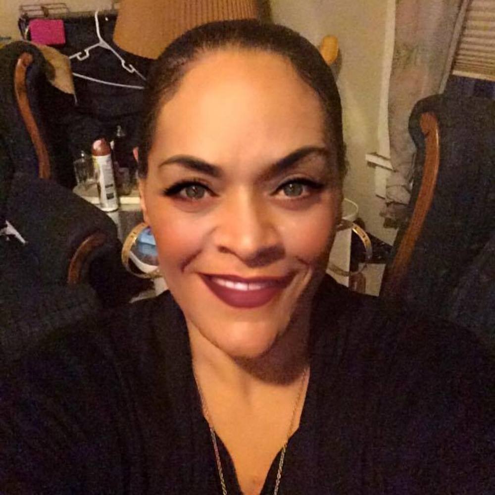 Meet your Posher, Denise